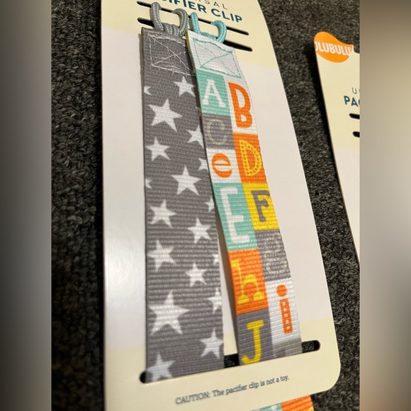 NWT Pacifier Clips - Picture 3 of 3